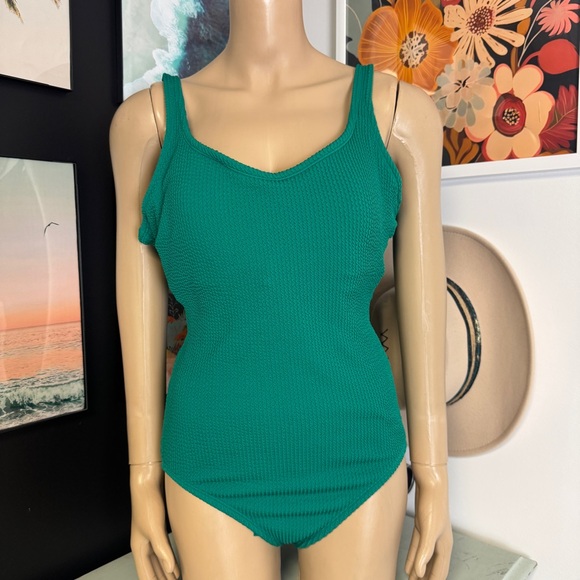 Time & Tru | green ribbed one piece swimsuit | XL - Picture 1 of 3